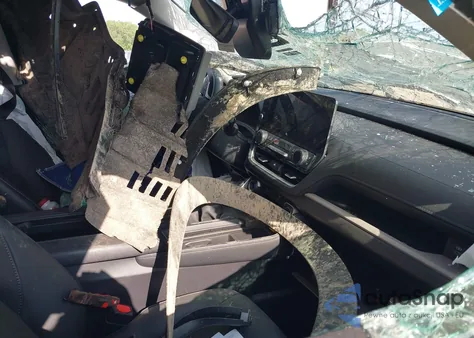 2024 Toyota Grand Highlander Limited из США, поврежденный, VIN 5TDAAAB52RS069010